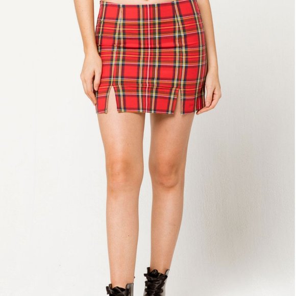 2/$20: NWT Tilly's 'FULL TILT' Plaid Mini SkirT - Picture 2 of 4